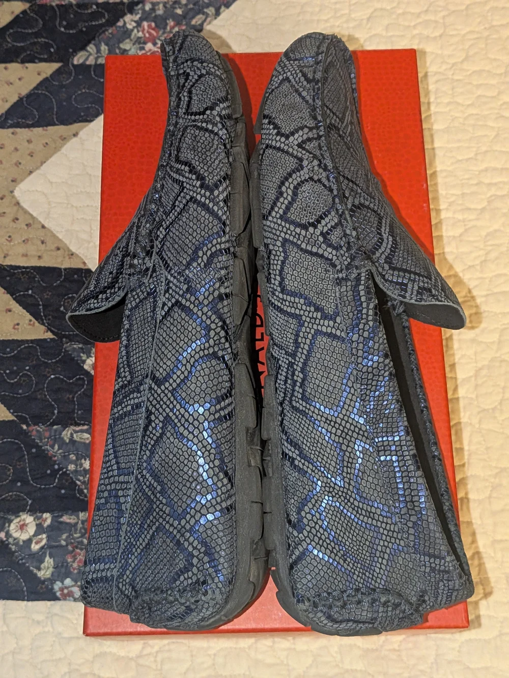 Donald J. Pliner Men's Navy Snake-Embossed Leather Loafers and Belt Set